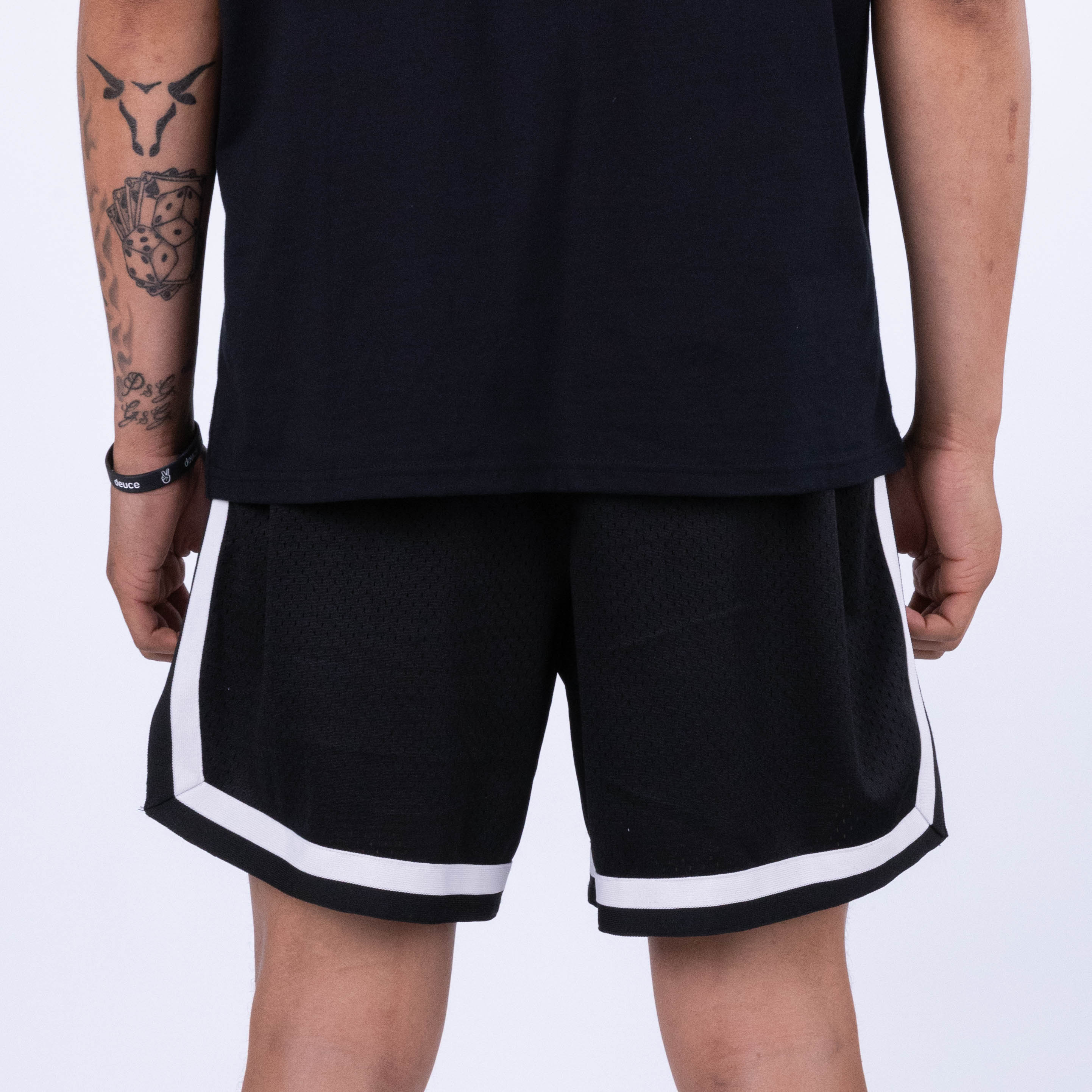 ウェア DEUCE VIBE SHORTS | BLACK/GOLD Lサイズのみ］deuce Vibe ショーツ ブラック/ゴールド│バスケ