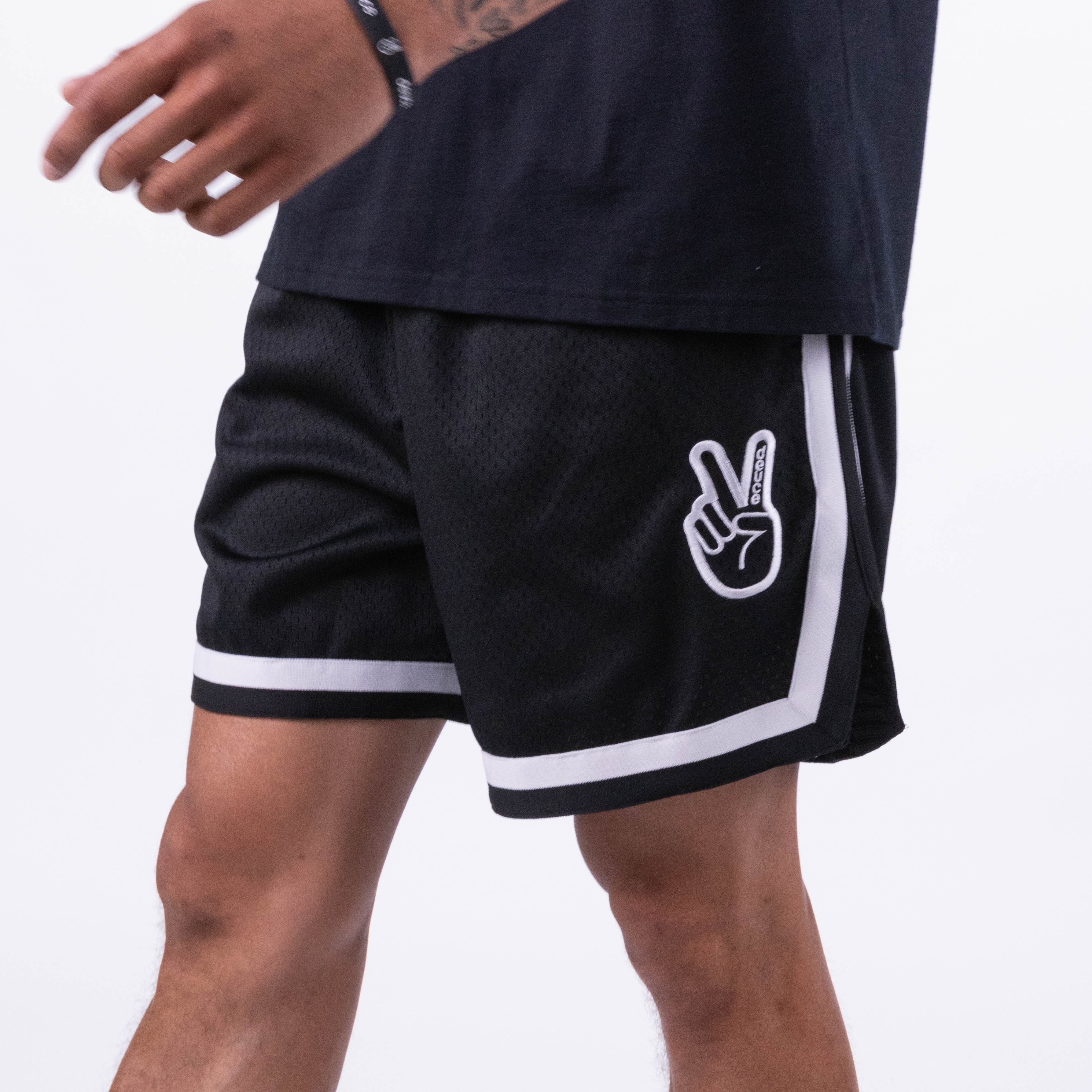 【未使用品】Deuce 2.0 Shorts WHT Sサイズ Deuce 2.0 Shorts | Black/Red/White – Deuce Brand