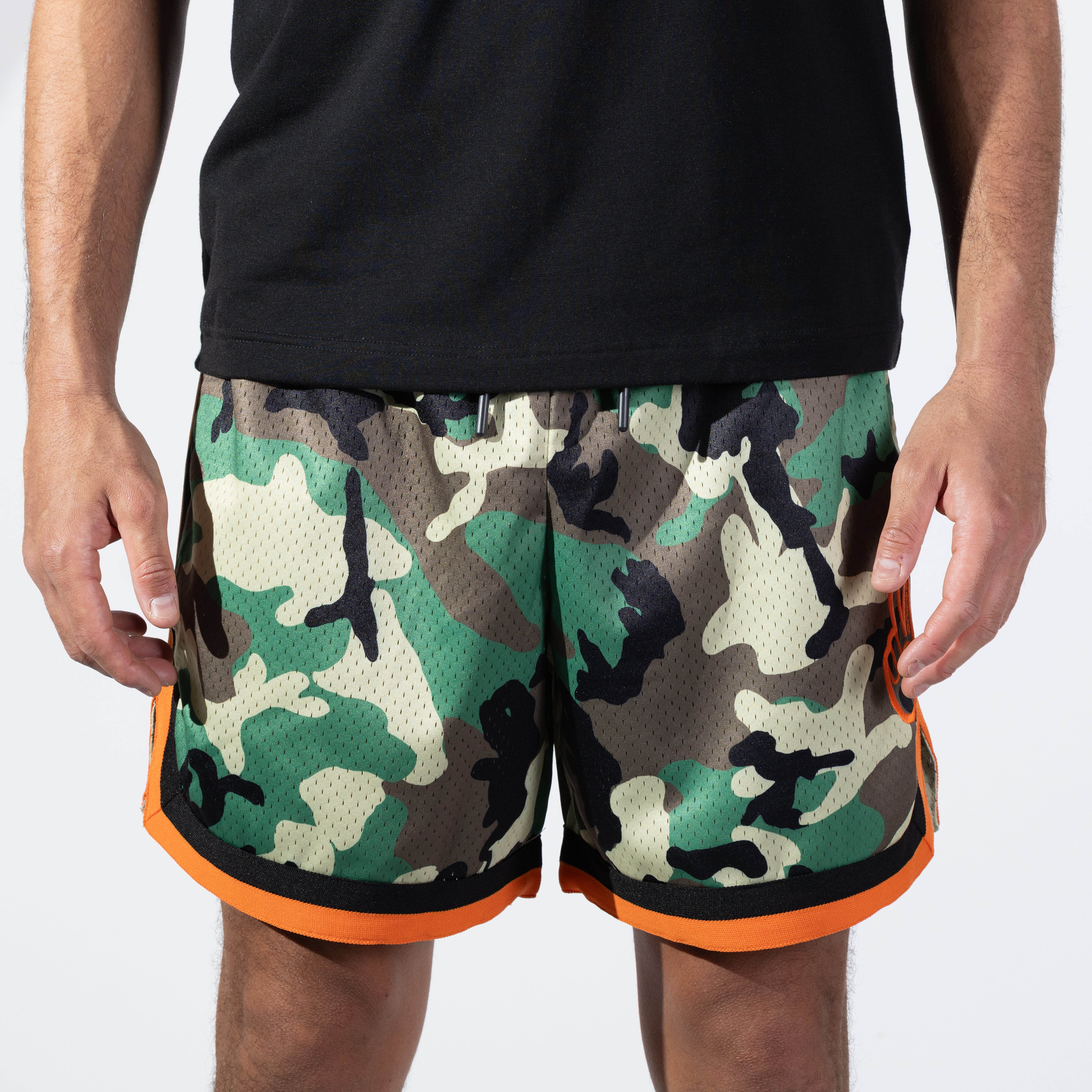 【新品】Deuce Vibe Shorts（デュース バイブショーツ）カモ 新品】Deuce Vibe Shorts（デュース バイブショーツ）カモ Deuce